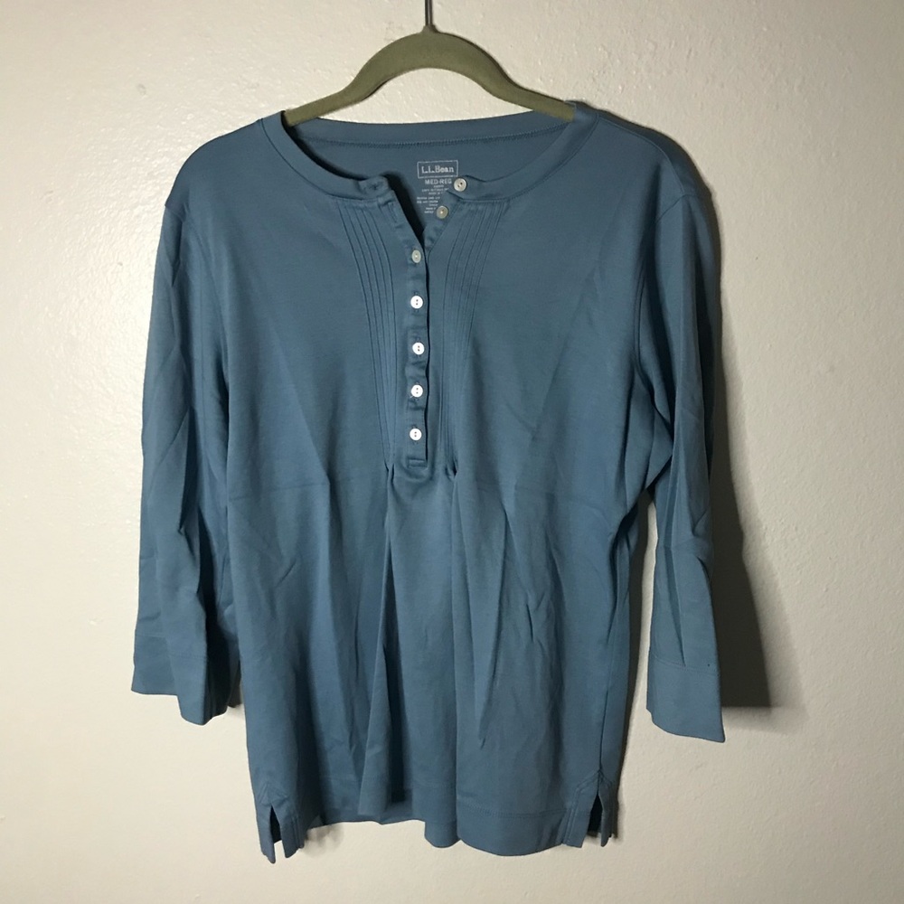 Ll bean 3/4 sleeve button neck shirt, blue, size M